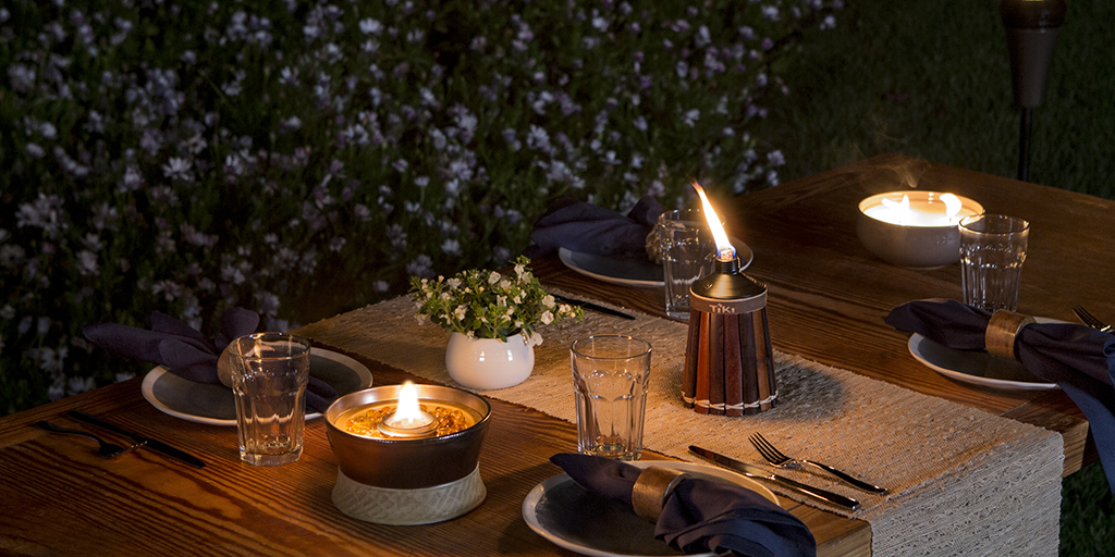 Citronella candles keep bugs away